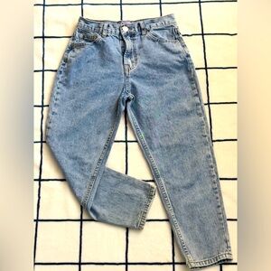 Stylish blue jeans 7/8, brand Amazing, for girls from 8 to 10 years old.